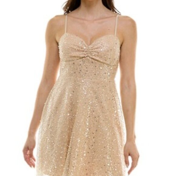 Emerald Sundae Womens Gold Sequin Mini Dress With Spaghetti Straps & Sweetheart - Picture 3 of 5